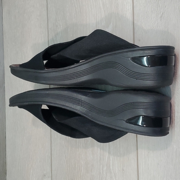 Bzees Womens Comfort Desire Peep Toe Elastic Strap Wedge Sandals shoes sz 10M - Picture 6 of 11